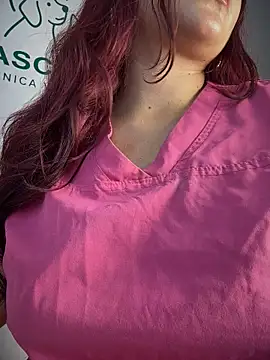 Nahomy_benet - Take off your shirt and bounce your tits