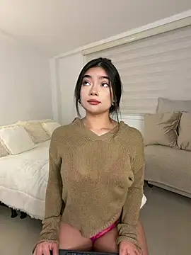 Sara_rousse10 - Show saliva in my boobs