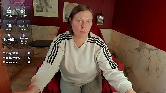 KellyPerfection - clanps on labia 5 min