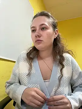 AsynaYuuki - I show TITS on the SCHOOL right HERE🤫🏫