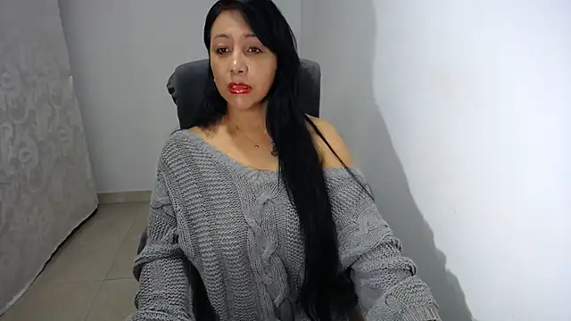 SoyElena46 - pussy in closeup