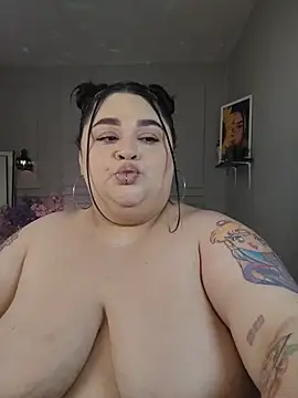 Tiffany_laurens - oil those big boobs