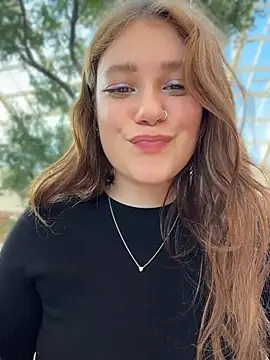 Lucy-joy - shake big ass+boobs