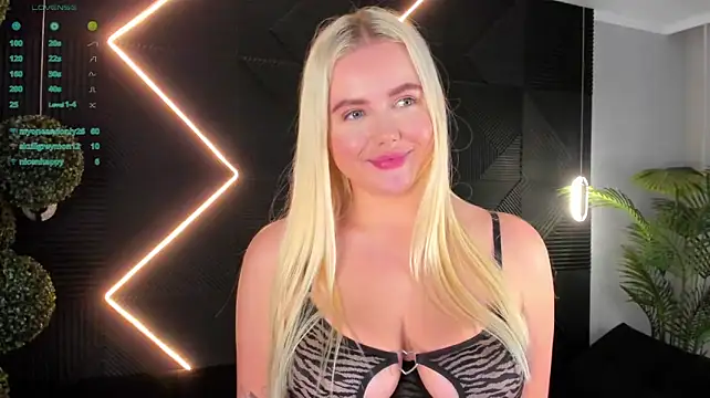 Julia_robertson - ❤️get all naked + 67 with tits 💞
