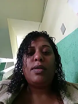 Maliaebonyfetish - My panties more wet please