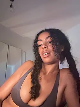 Yasmingarcia - Bend over doggy BWC up close 😈