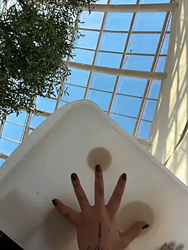 Lucy-joy - shake big ass+boobs