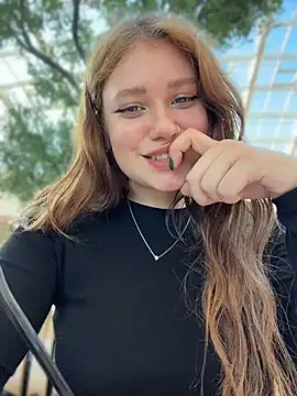 Lucy-joy - shake big ass+boobs