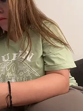 SCARLET-20 - Oil in my tits + Flash pussy💦