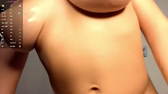 Springloveee - cute cameltoe tease