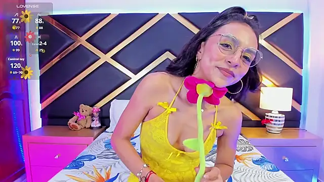 MelodySkylar - Show Feet
