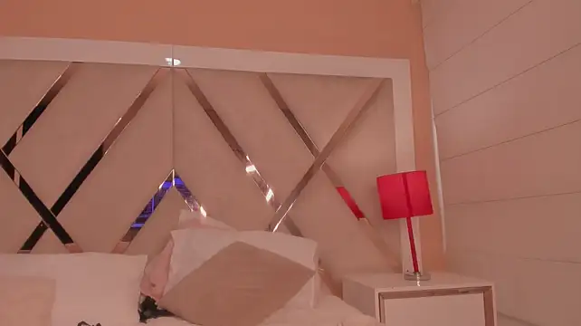 IsaGlow - PLUG ANAL