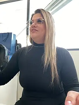 Kahreal - TIRAR CALCINHA NO SERVIÇO+VIDEO SQUIRT