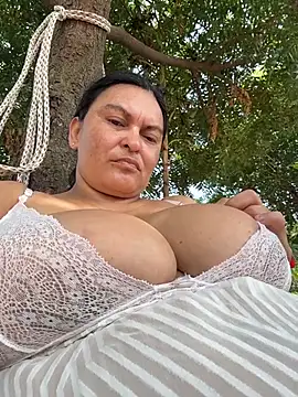 Horny-Mommy-Dirty - Cum masturbación