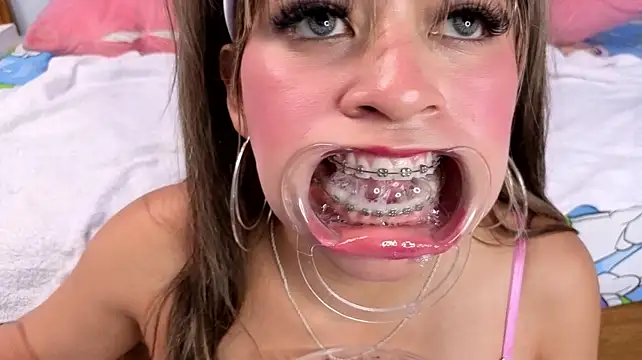 Miss__evolet - messy deepthroat, cover face with saliva
