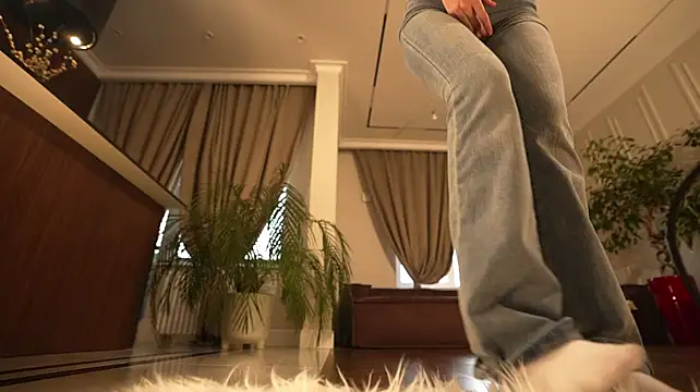 Baby_maksin - take off top
