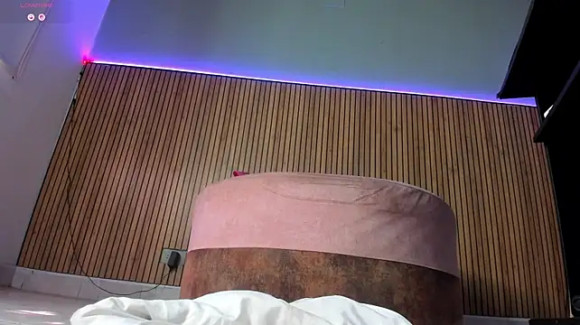_VALERIAGOMEZ - 2 fingers in my ass