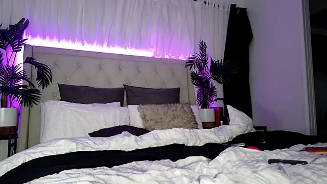 Keelieuncensored - Finger Pussy 😇