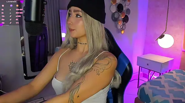 Magic_kira_foxxx - 🍑 Spank Until Red 🔥