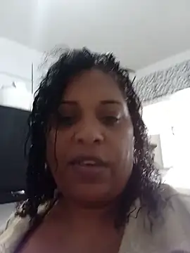 Maliaebonyfetish - My panties more wet please