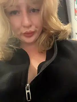 RonnieKiss - Masturbation pussy 💦