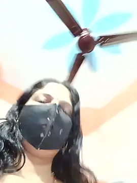 Priyanka_hot88 - Follow in Instagram