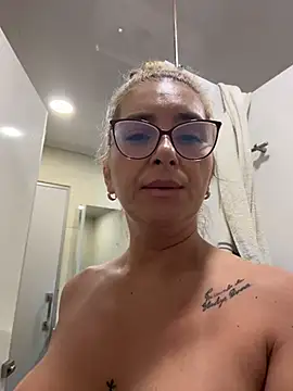 Megan_Lara__ - PUSSY PLAY