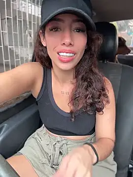 Roxyrougee - Risky ride dildo naked open door