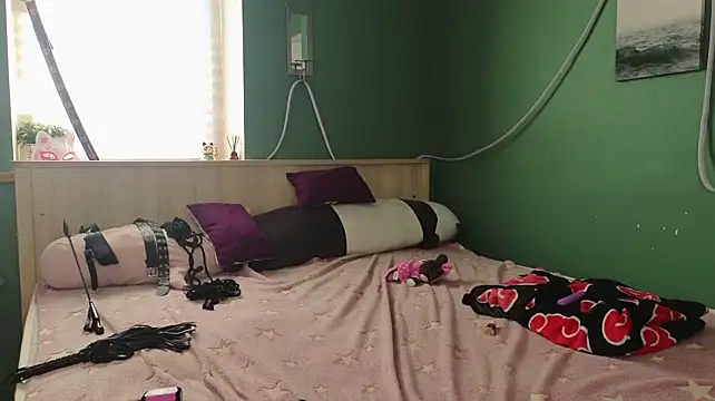 Miabain - Go hard w/nipple clamps & ballgag