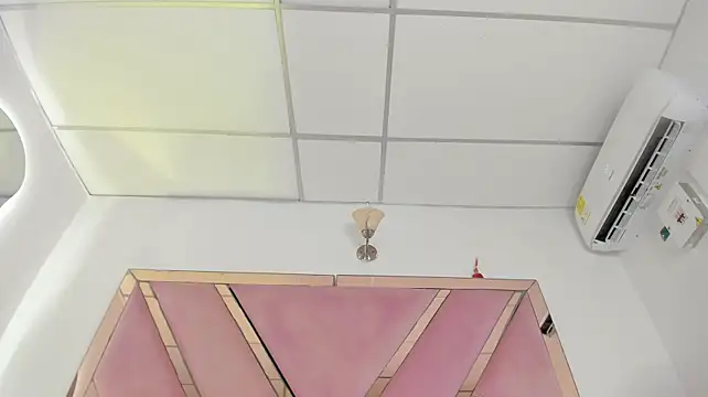 Coralhtx - SHOW ASSHOLE🍑