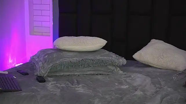 Marianamonroe_ - Finger in my pussy🔥