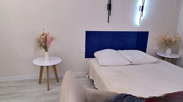 Eva_Saylor