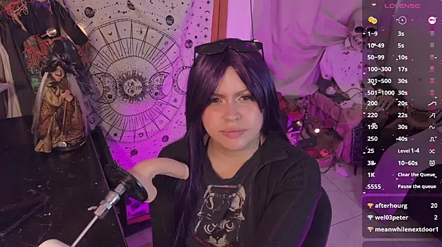 Swag_hoe - FLASH TITS + GAG DILDO