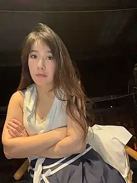 CiCi9 - 🦌园长户外茶楼裸上半身