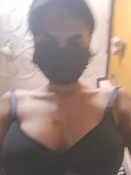 Maya_Velvet
