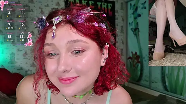 SmokyRose - see elf stand up