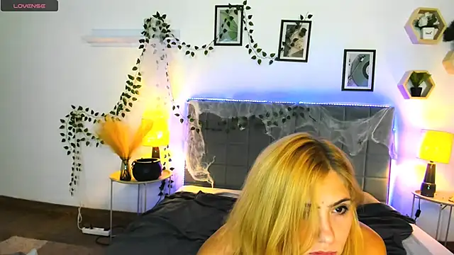 DellaRows - sexy show, wet show