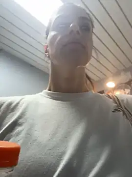 Waspy - “Jerk off with me at the gym.”