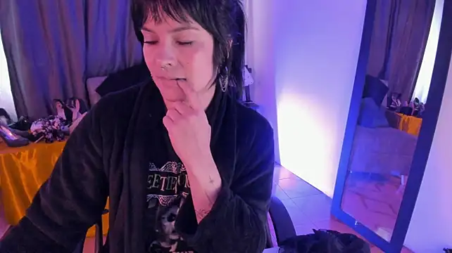 Orlena_bella - kiss your hard cock