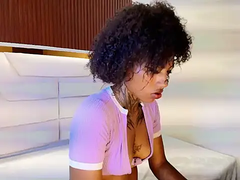 Morena_fireVs - Fingers In My Pussy👑