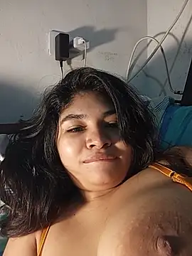 MilaHeat11 - Shake tits