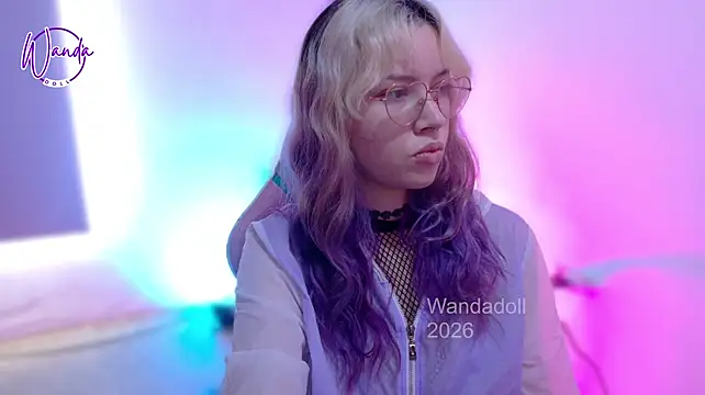 WandaDoll - Squirt show