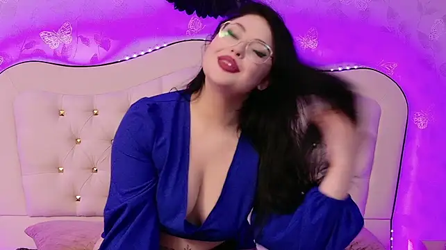 LunaXBabe - 🎀 Let’s start stripping!