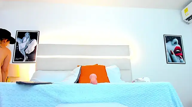 TaylorEvanss - boobs that bounce and jiggle 🤠