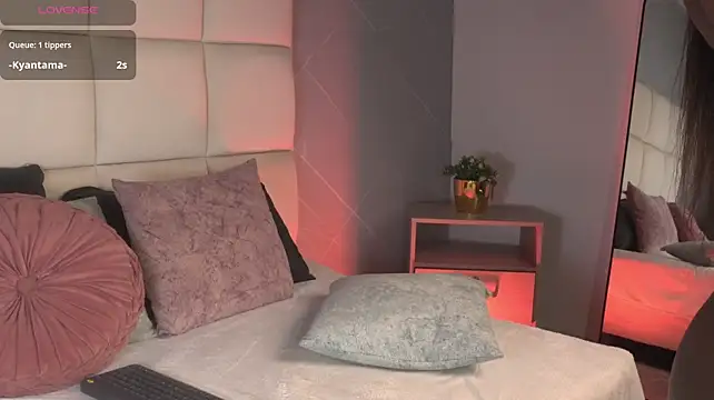 SaraMonroe1 - gering my sweet pussy