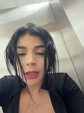 ArieliciousXXX - PLAY PUSSY CLOSE UP🥰 IN PUBLIC