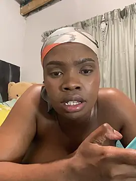 LuciousLips96 - give us a squirt show for 30 min