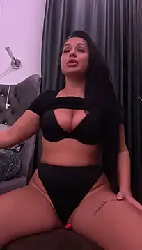 KayaGlow - MAKE ME SQUIRT IN MIDLE OF THE ROAD