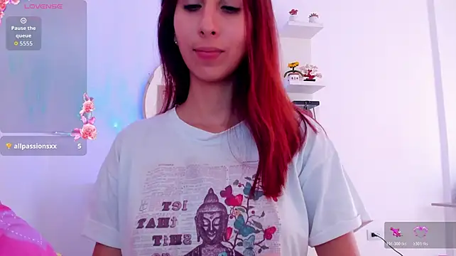 Laaura-Velez - riding dildo