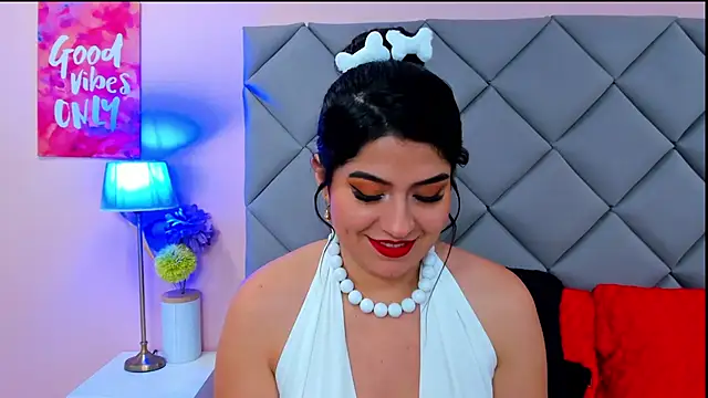 NahomyAdams - fingers in my pussy weet